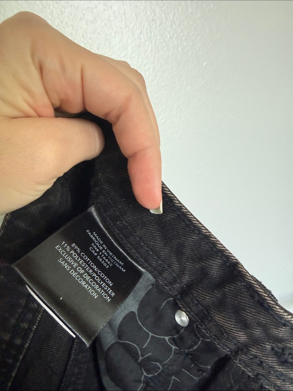 Men's Black Washed Distressed with Rust Accent Jeans - Picture 4 of 8